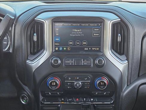 Used 2021 Chevrolet Silverado 1500 LT image 12