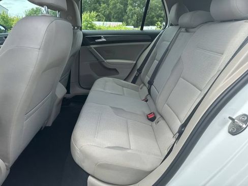 Used 2018 Volkswagen Golf S FWD image 10