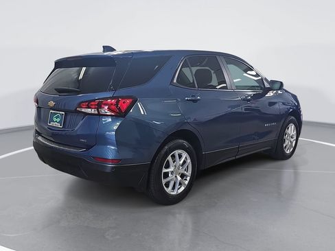 Certified 2024 Chevrolet Equinox LS w/ LS Convenience Package AWD/4WD image 3