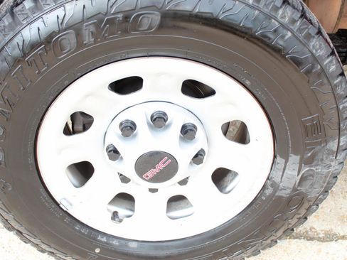Used 2023 GMC Sierra 2500 Pro w/ Convenience Package AWD/4WD image 36