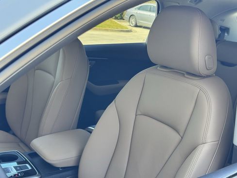 Used 2025 Audi Q7 3.0T Premium w/ Convenience Package image 17