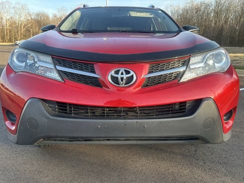 Used 2014 Toyota RAV4 LE image 4