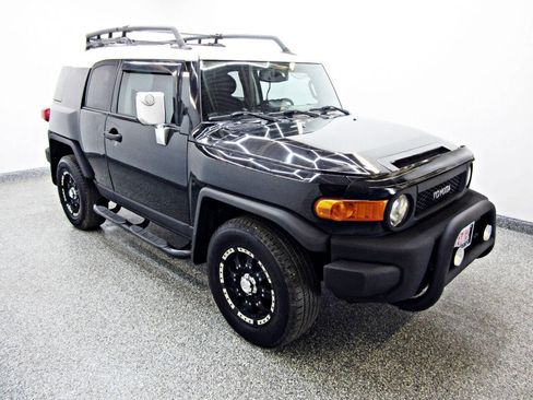 Used 2008 Toyota FJ Cruiser 4WD image 3