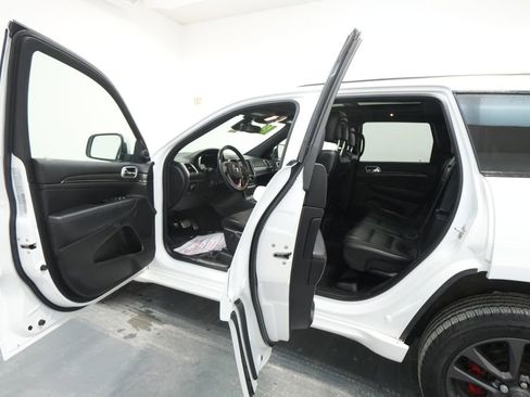Used 2018 Jeep Grand Cherokee High Altitude image 27