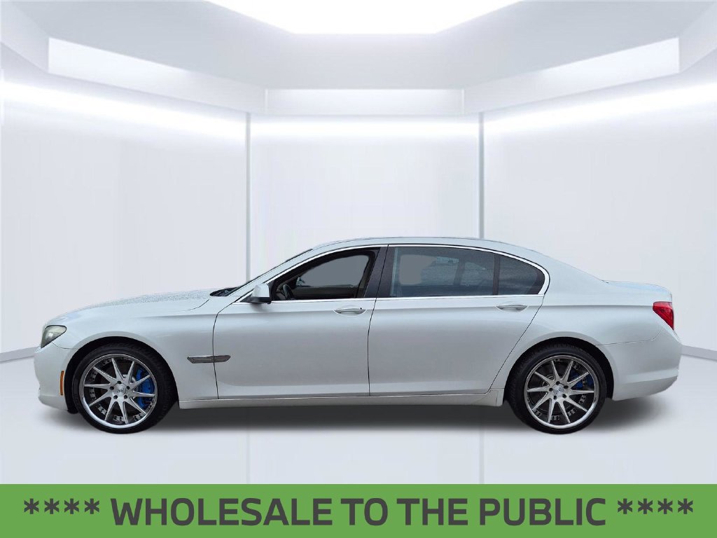 Used 2009 BMW 750Li RWD image 2