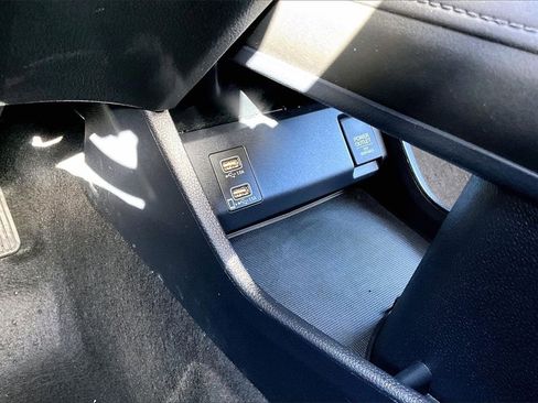 Used 2021 Honda HR-V EX image 15