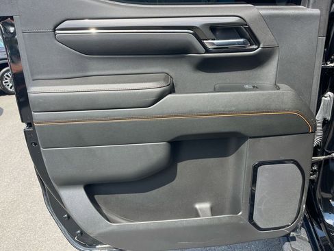 Used 2024 GMC Sierra 1500 AT4 w/ Technology Package image 30