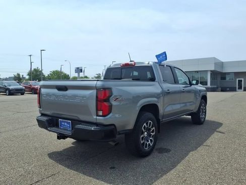 Used 2023 Chevrolet Colorado Z71 w/ Z71 Convenience Package 2 AWD/4WD image 7