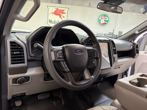Used 2022 Ford F250 XL w/ STX Appearance Package RWD image 27