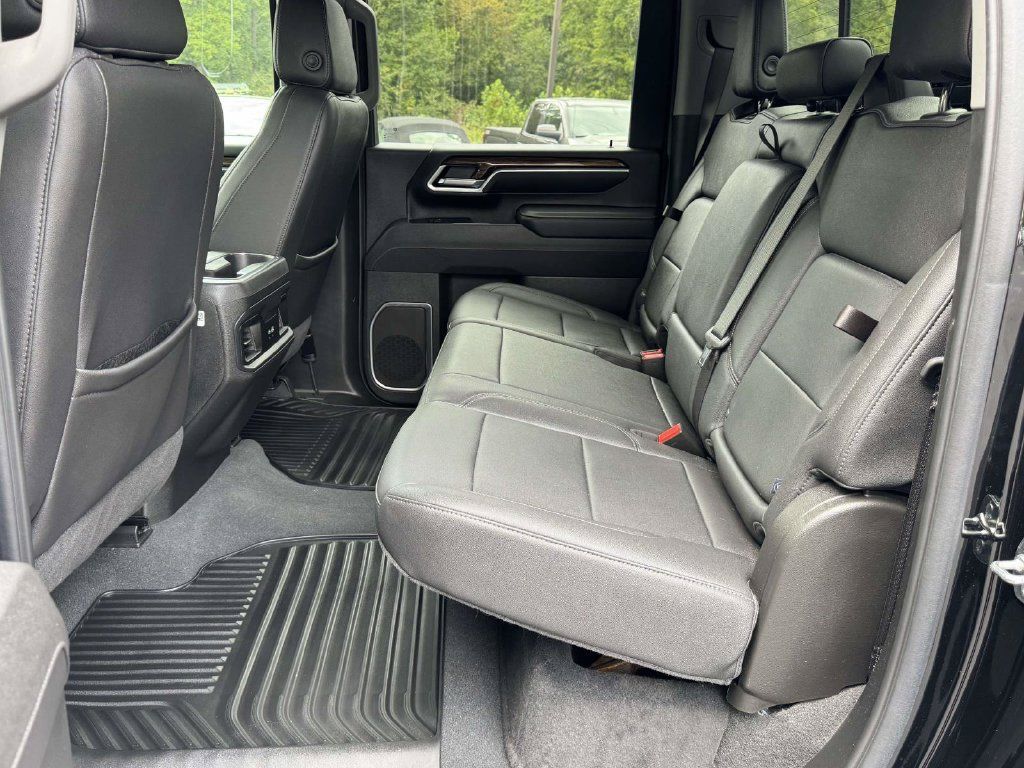 Used 2025 Chevrolet Silverado 2500 LT w/ Trail Boss Package AWD/4WD image 18