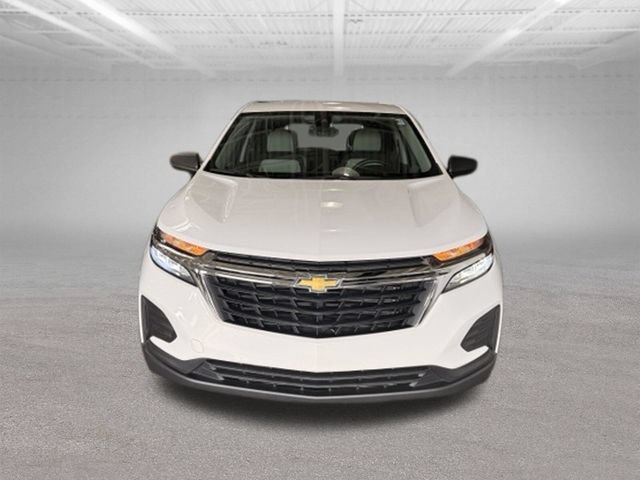 Used 2024 Chevrolet Equinox LS FWD image 2