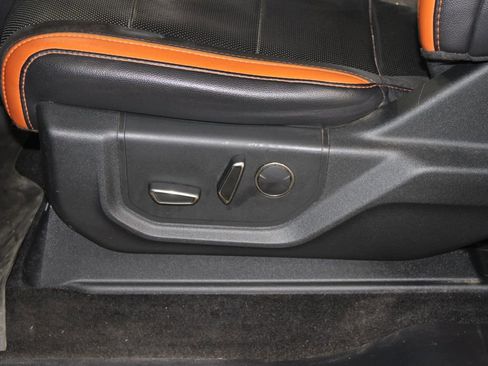 Used 2017 Ford F150 Raptor w/ Equipment Group 802A Luxury image 22