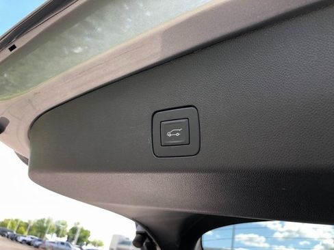 Used 2024 Buick Encore GX Avenir w/ Avenir Convenience Package image 25