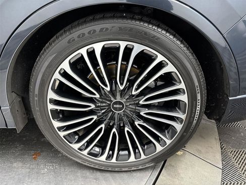 Used 2023 Lincoln Aviator Black Label w/ Dynamic Handling Package image 27