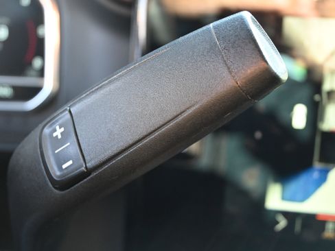 Used 2024 GMC Sierra 2500 AT4 w/ AT4 Premium Plus Package image 28