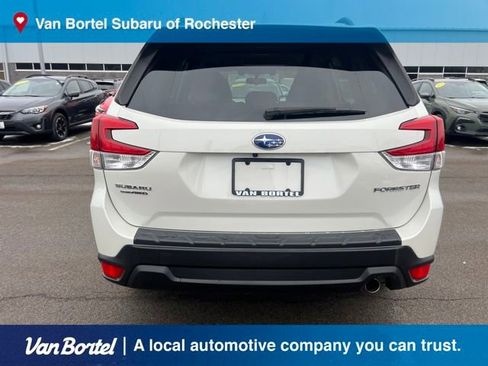 Used 2020 Subaru Forester Limited image 5
