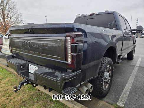 Used 2025 Ford F250 King Ranch w/ FX4 Off-Road Package image 5