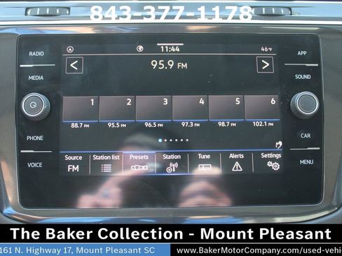 Used 2021 Volkswagen Tiguan SE image 42