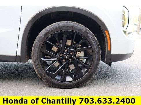 Used 2024 Mitsubishi Outlander SE Black Edition image 31