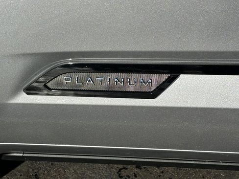 Used 2024 Toyota Tundra Platinum image 12