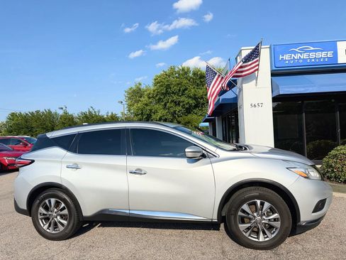 Used 2017 Nissan Murano SV FWD image 8