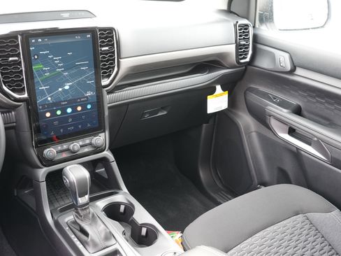 New 2025 Ford Ranger XLT w/ Equipment Group 301A High image 21