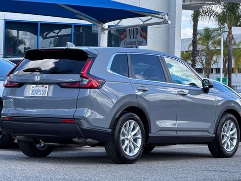 Used 2025 Honda CR-V EX-L image 8