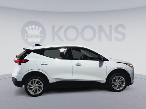 New 2027 Chevrolet Bolt LT w/ Comfort Package image 12