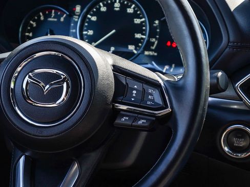 Used 2021 MAZDA CX-5 Signature image 17