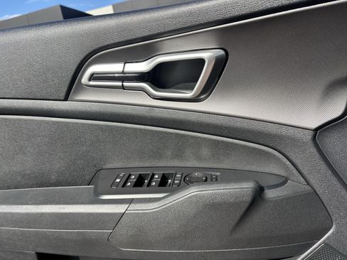 Certified 2026 Kia Sportage LX FWD image 19