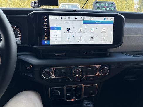 Used 2024 Jeep Wrangler Sahara w/ Technology Group image 25