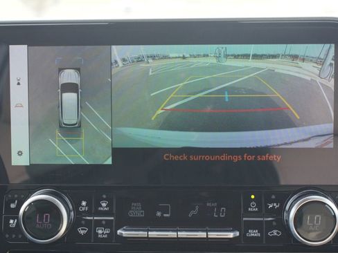 Certified 2025 Toyota Highlander Limited image 7