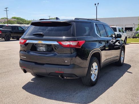 Used 2019 Chevrolet Traverse LT FWD image 4