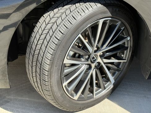 Certified 2024 Lexus ES 350 w/ Premium Package FWD image 14