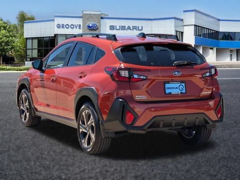 Used 2024 Subaru Crosstrek 2.5i Premium AWD/4WD image 3