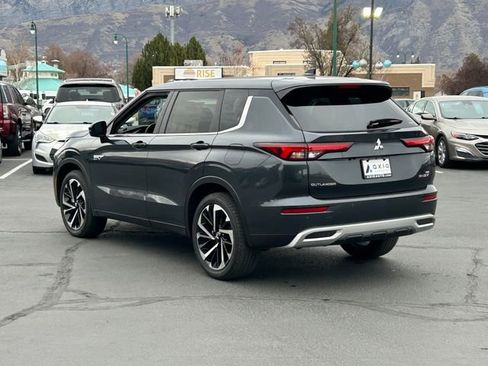 Used 2025 Mitsubishi Outlander SE AWD/4WD image 8