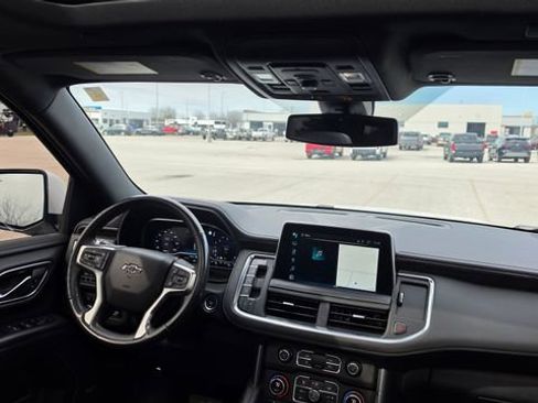 Used 2022 Chevrolet Tahoe Z71 w/ Off-Road Capability Package image 22