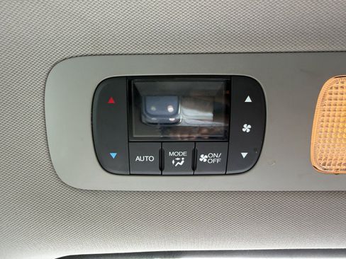 Used 2014 Honda Odyssey EX-L image 16