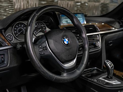 Used 2016 BMW 428i Convertible RWD image 10