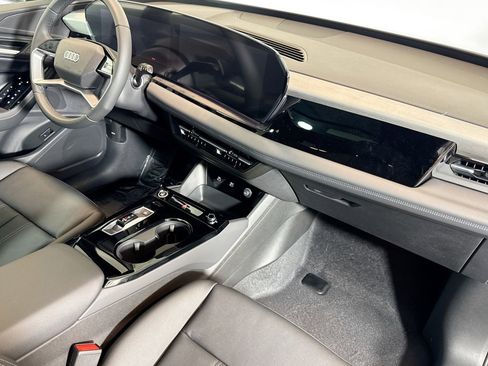 New 2027 Audi Q6 e-tron Premium image 26