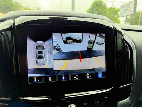 Used 2022 Chevrolet Traverse LT FWD image 49