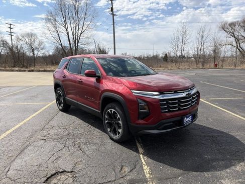 New 2026 Chevrolet Equinox LT image 3