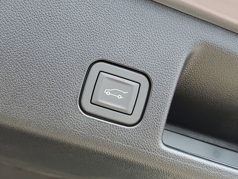 New 2026 Chevrolet Equinox EV LT image 28