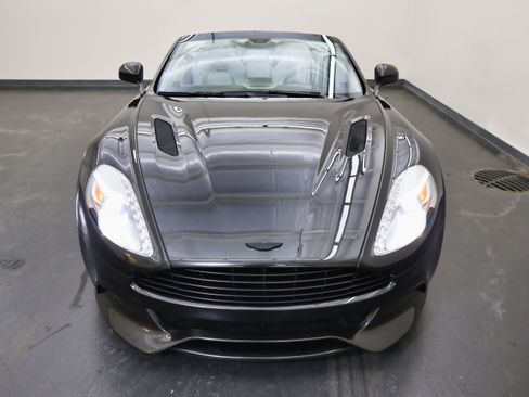 Used 2014 Aston Martin Vanquish Volante image 10