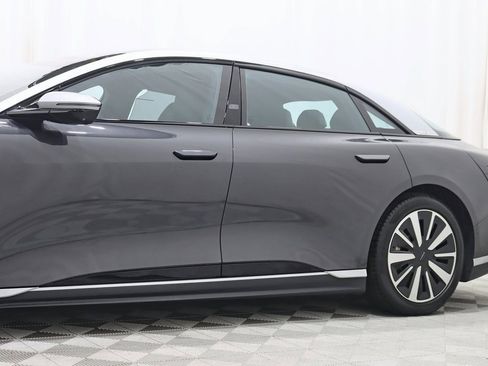 Used 2022 Lucid Air Grand Touring image 3