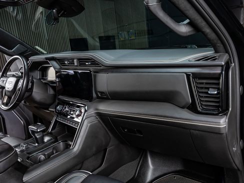 Used 2023 GMC Sierra 1500 AT4X image 17