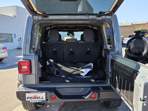 Certified 2025 Jeep Wrangler Sahara w/ Safety Group image 18