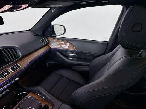 Used 2025 Mercedes-Benz GLE 450e 4MATIC image 24