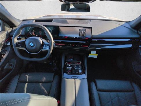 New 2026 BMW 530i xDrive image 15