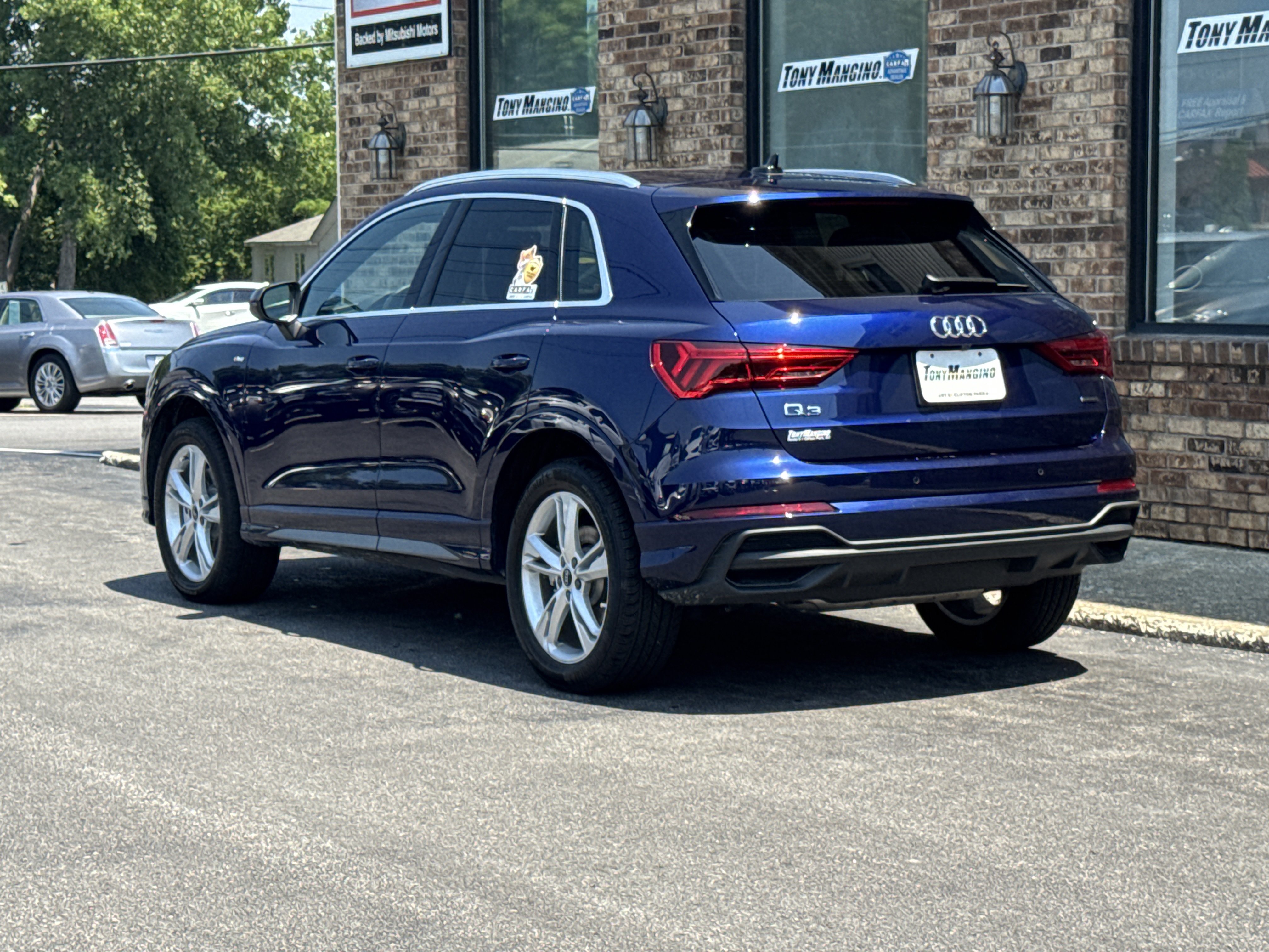 Used 2024 Audi Q3 2.0T Premium w/ Convenience Package AWD/4WD image 3
